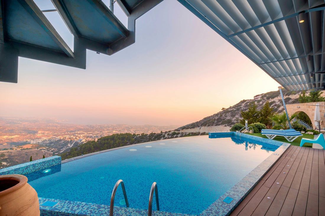 Choosing the Ideal Pool Filter Media: Sand vs. Glass